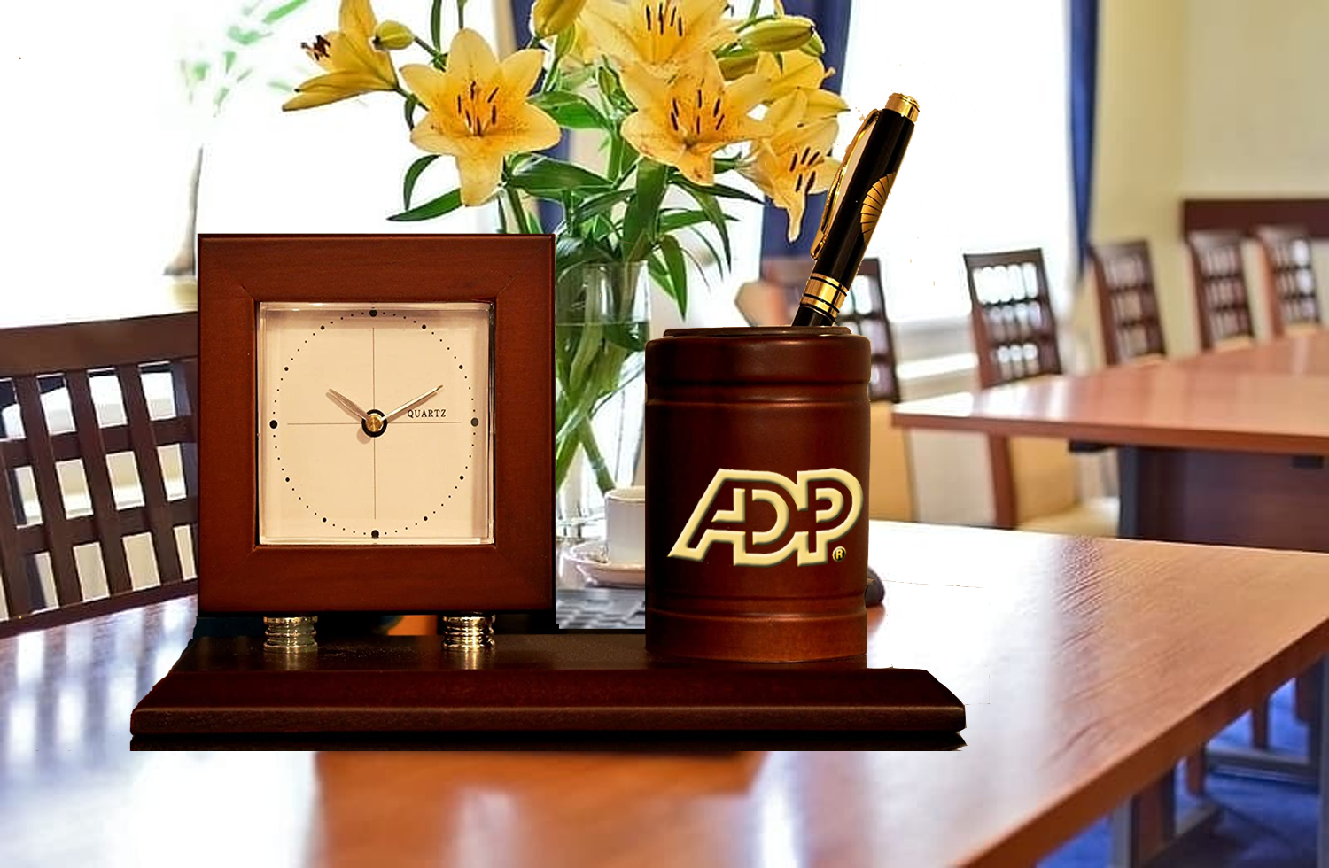 Wooden Desk Clock With Pen Holder  WAUCUST10666W